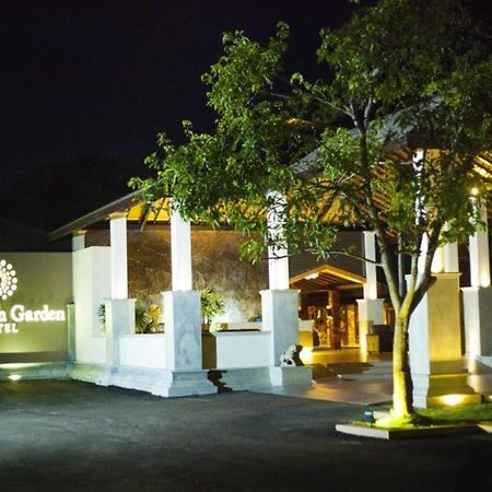 Full Moon Garden Hotel Negombo Exteriér fotografie