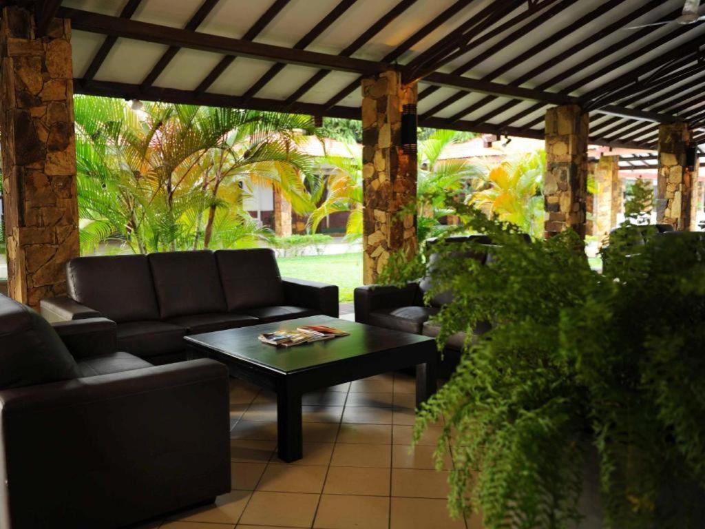 Full Moon Garden Hotel Negombo Exteriér fotografie