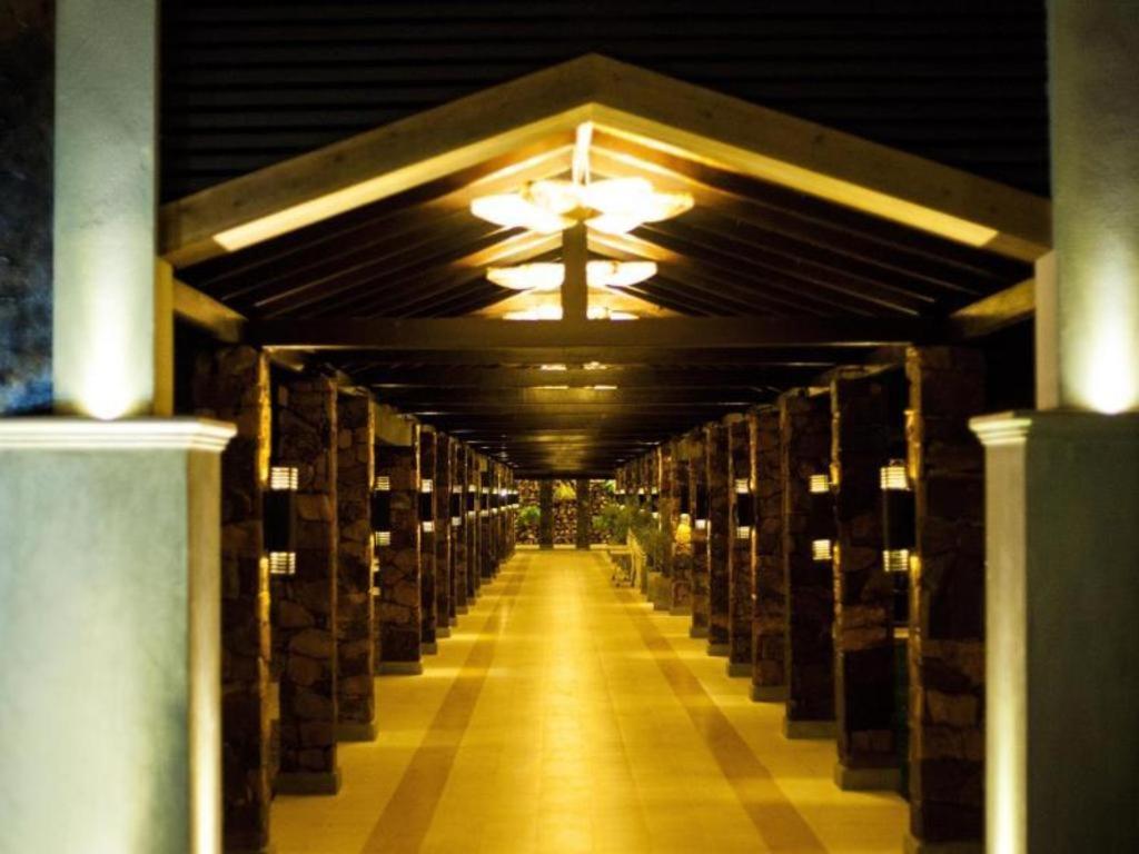Full Moon Garden Hotel Negombo Exteriér fotografie