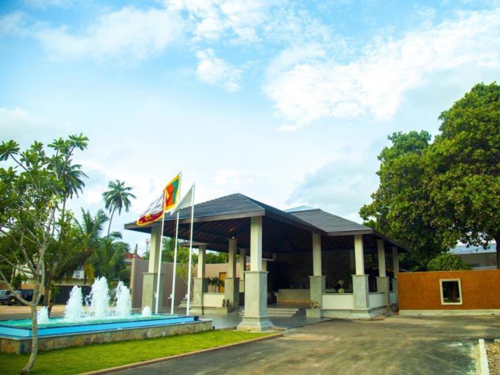 Full Moon Garden Hotel Negombo Exteriér fotografie