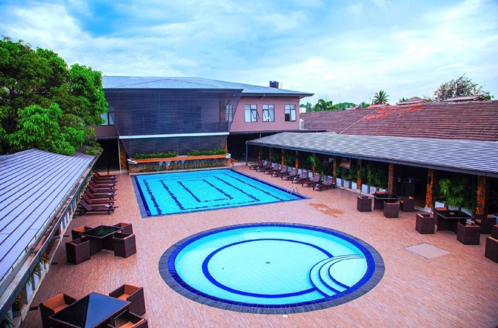 Full Moon Garden Hotel Negombo Exteriér fotografie