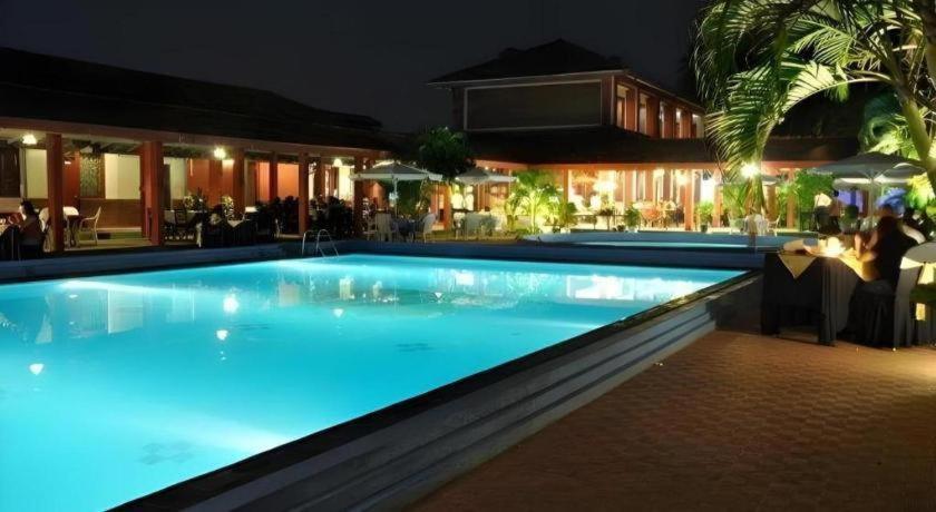 Full Moon Garden Hotel Negombo Exteriér fotografie