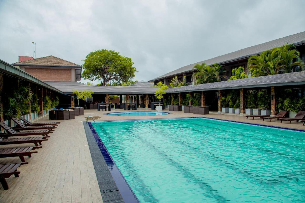 Full Moon Garden Hotel Negombo Exteriér fotografie